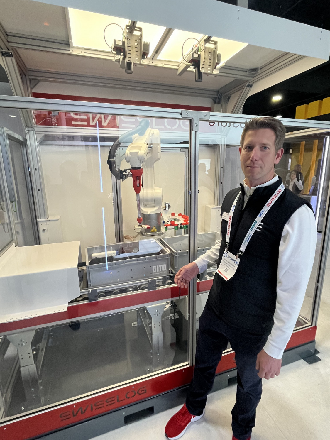 Niklas Goddemeier, head of Research and Development RTC, Swisslog, with the company’s ItemPiQ intelligent piece picking demonstration.
