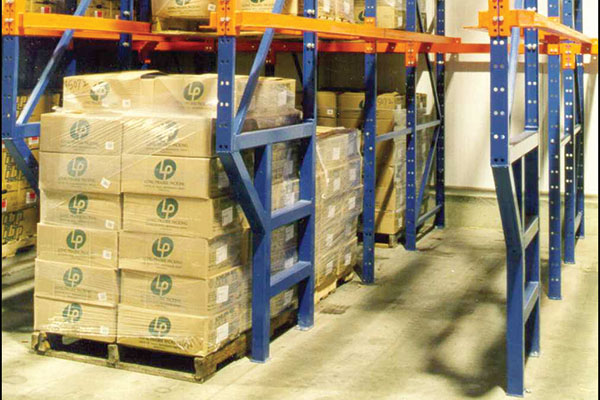 Cold storage distributor optimizes rack to continue expansion